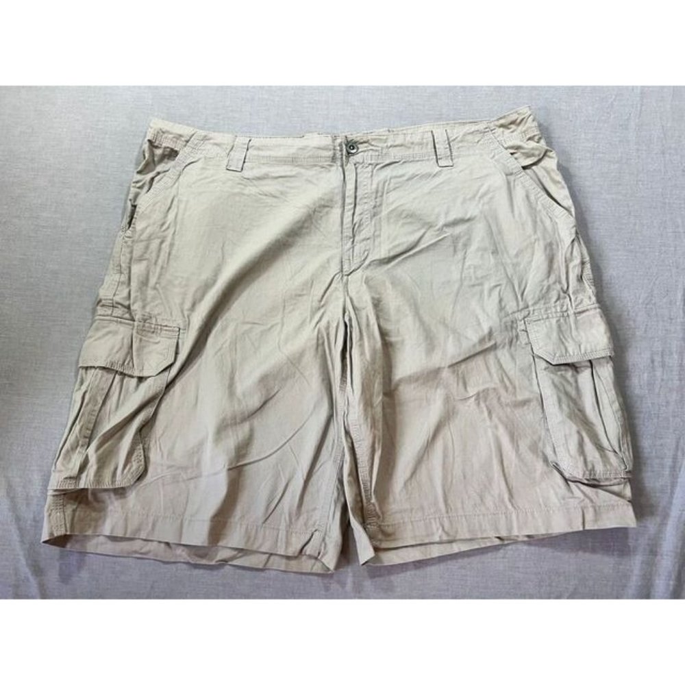 George Shorts Mens 46 Beige Cargo Pocketed Belted Zip Button Men NWOT.‎